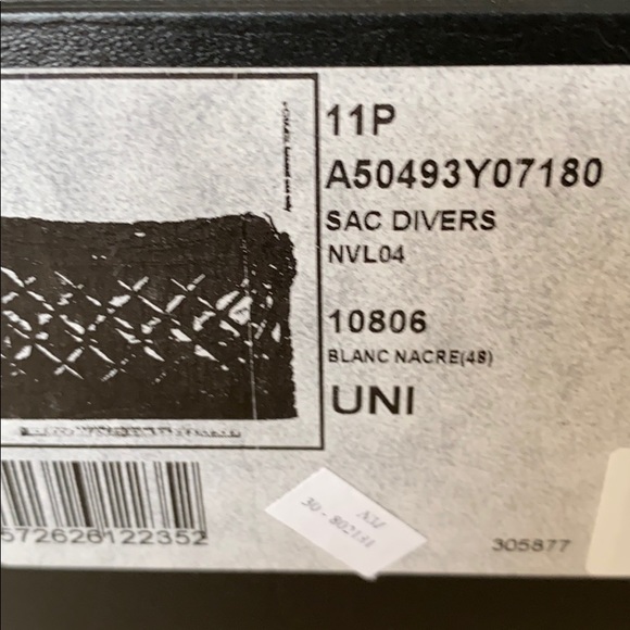 Chanel Quilted Sac Divers Large Shoulder Bag - Picture 14 of 16